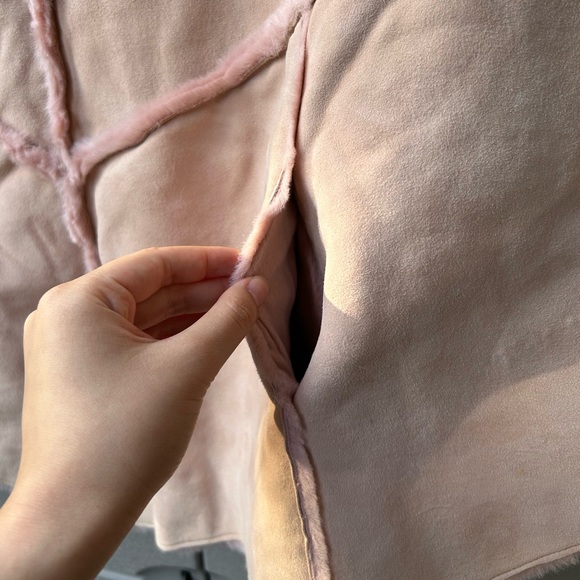 UGG - Women's Leather Cape Poncho with Pink Faux Fur Lining - Picture 3 of 7